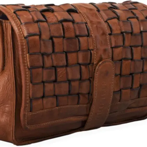 Test STILORD 'Ella' : la petite pochette en cuir vintage qui fait le job pour les sorties