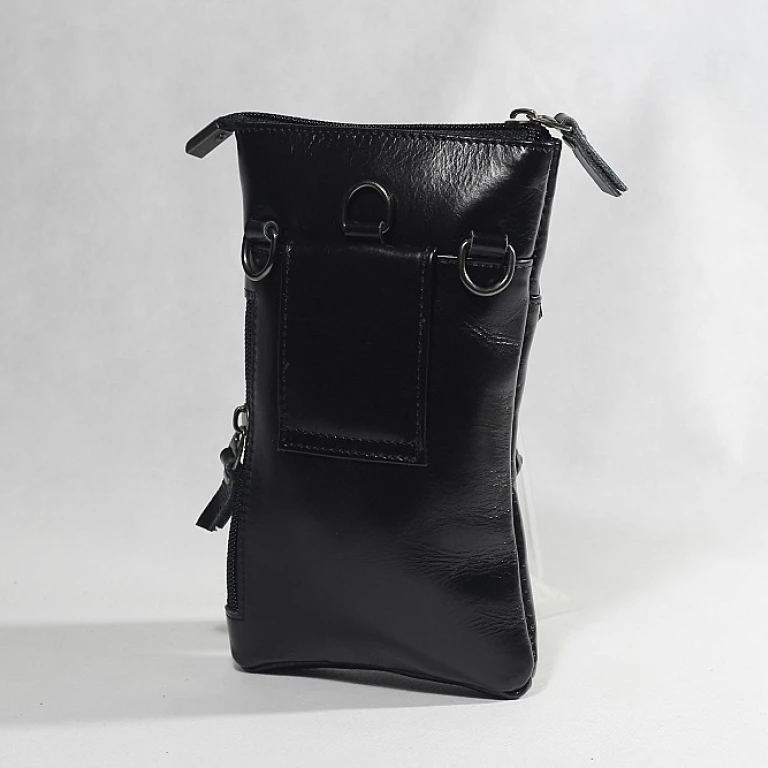 Le choix parfait : un sac de cours en cuir noir