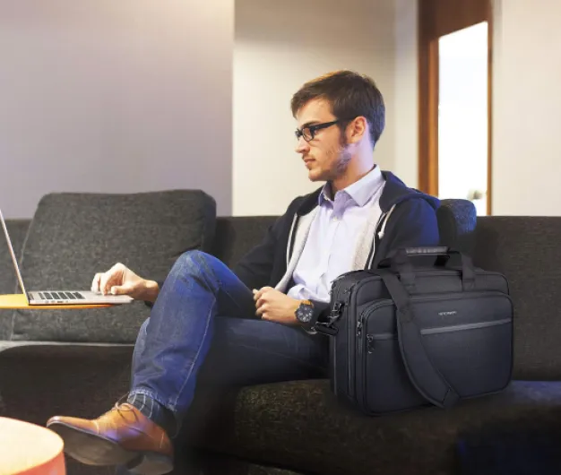 Sacoche pour Ordinateur Portable Imperméable Extensible Sac Messenger à Bandoulière pour Voyage/Affaires/École/Homme/Femme Laptop Bag 17.3 Noir