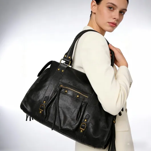 Gave Lux Sac à bandoulière, en daim véritable, pour femme Produit artisanal Fabriqué en Italie, GLX220609023FBG Cuir clair 41 x 28 x 13 cm Noir