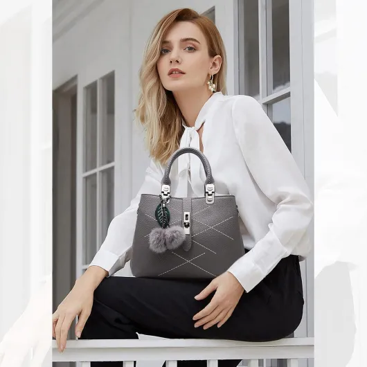 NICOLE & DORIS 2025 Nouveau Sac à Main Femme Sacs Portés Main Mode Sac Bandoulière Élégant Sac Epaule Sacoche Femme Sac à Poignée Supérieure avec Pom Poms Gris