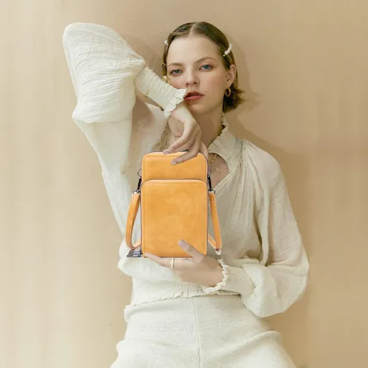 Petit Sac à bandoulière léger pour Femme Sac à Main Avec 3 poches principales et 14 emplacements pour cartes A-03-jaune Grande