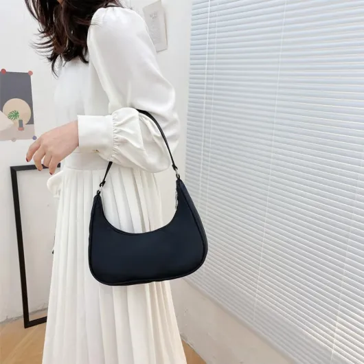 Sac À Bandoulière En Nylon Pour Femme, Sous Les Bras, Petit Classique Des Années 90 Mini Avec Chaîne Noir-a