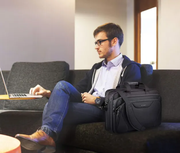 18" Sac à main Sacoche pour Ordinateur Portable Jusqu'à 17,3" Imperméable Sacoche Extensible Porte-Documents à Bandoulière pour Voyage/Affaires/École/Homme/Femme Laptop Bag