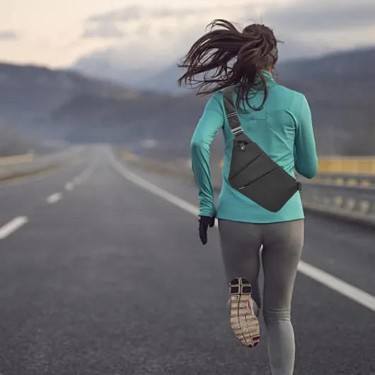 Sacoche Homme Bandouliere Sac Poitrine Homme Portefeuille en Bandoulière Sacoche Antivol Léger Multi-Fonctionnel Sling Bag Imperméable Crossbody Sac Noir L 1.0 Noir