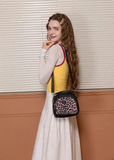 Sacoche Femme Bandoulière, Petit Sac Bandouliere Femme en Tissu - Mini Sac a Dos avec Poignée - Sac a Main avec Imprimé Léopard