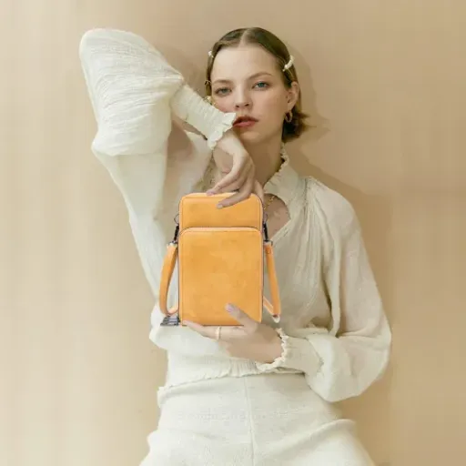 Test du Petit Sac à Bandoulière myfriday : compact mais pratique au quotidien