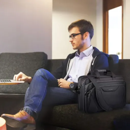 Test KROSER 18" Sac à Main : Une sacoche qui fait le job sans chichis