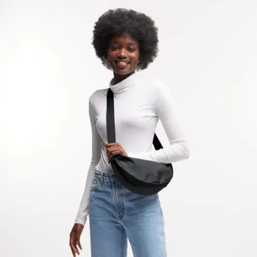 Test du sac à main Moon Bag : pour des océans plus propres sans compromis sur le style