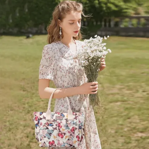 Test NICOLE & DORIS Sac à Bandoulière : Un Fourre-Tout Qui Fait le Job